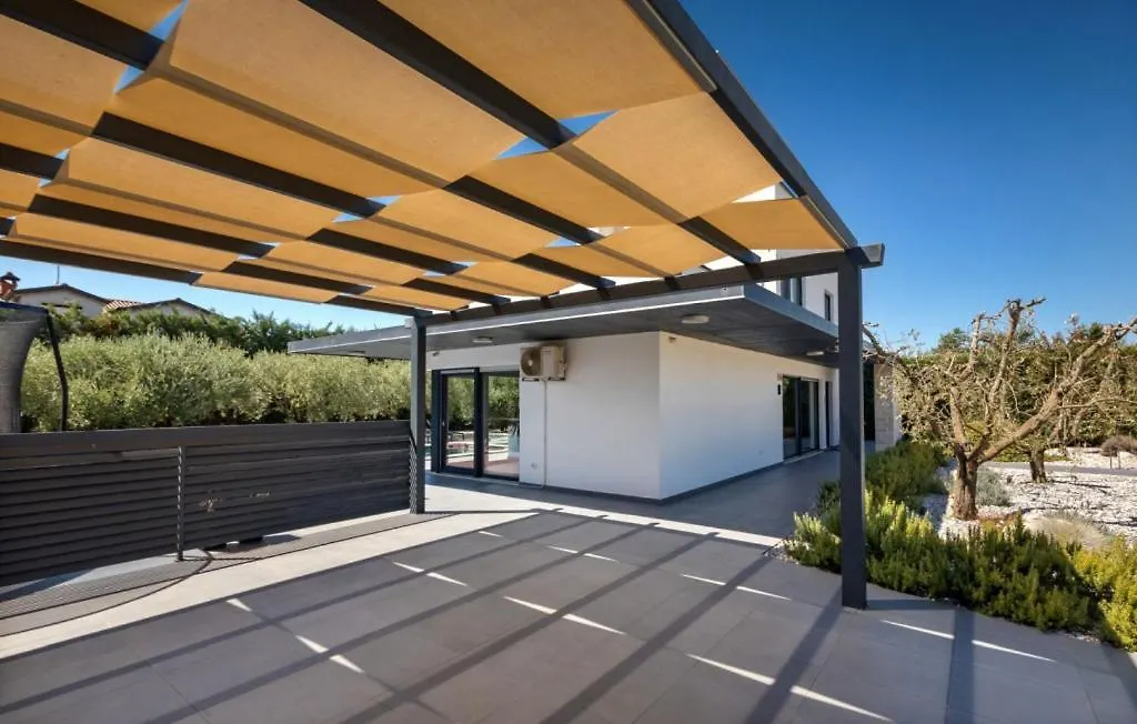 Modern Villa Zara With Pool In Visnjan Radossi Kroatië